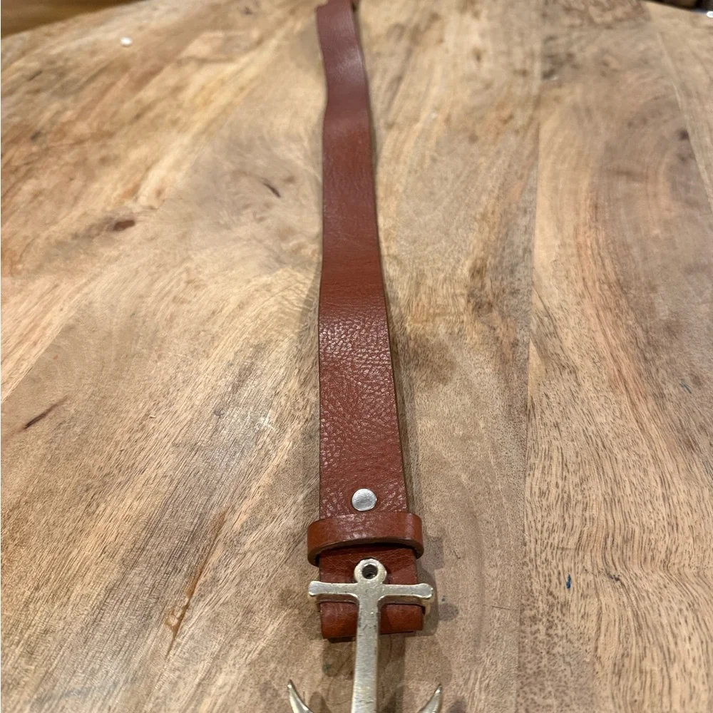 Vineyard Vines Brown Leather Belt with Anchor Buckle